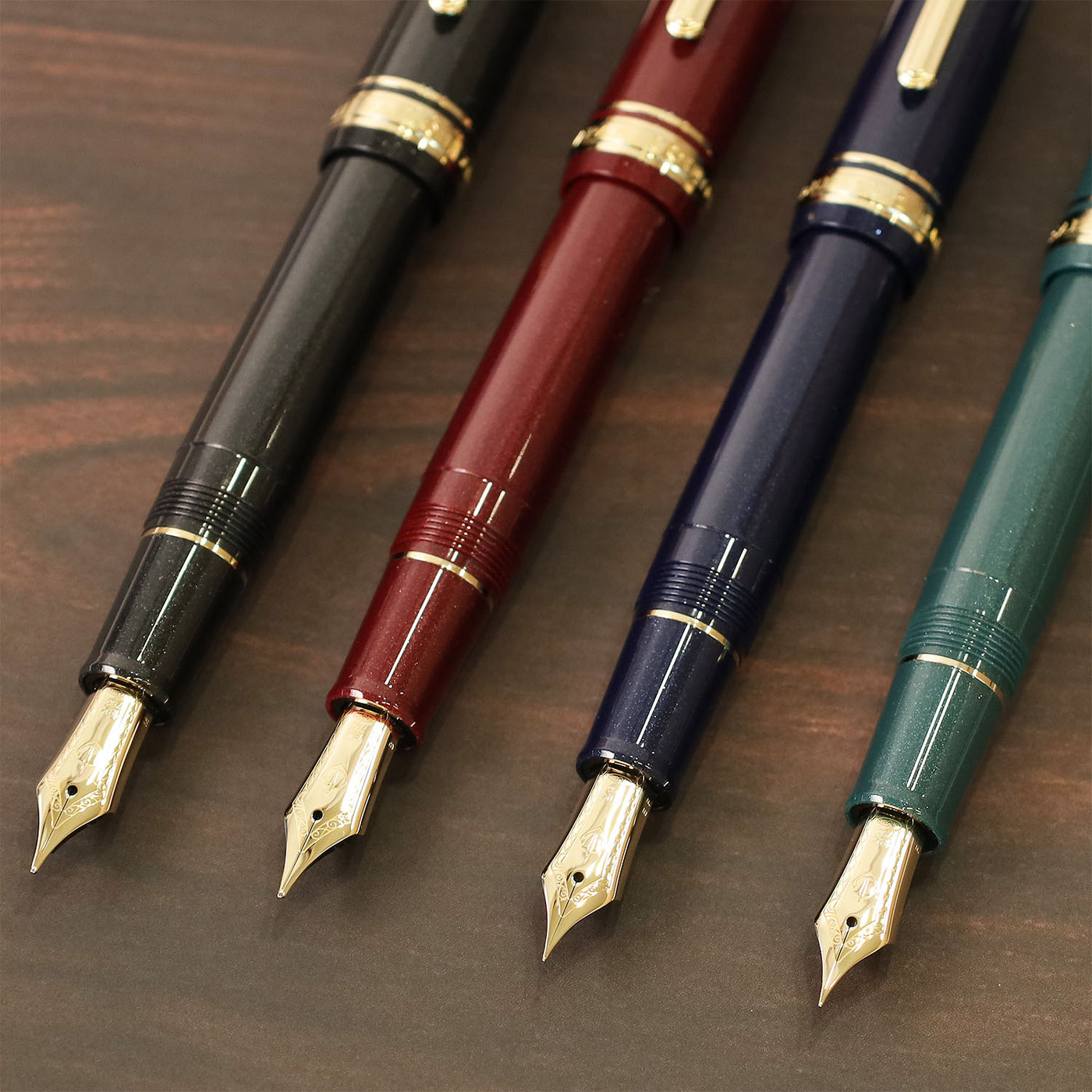 セーラー　プロフィット18k 万年筆 予約販売】プロフィット 18 ゴールドトリム 万年筆 – セーラーショップ