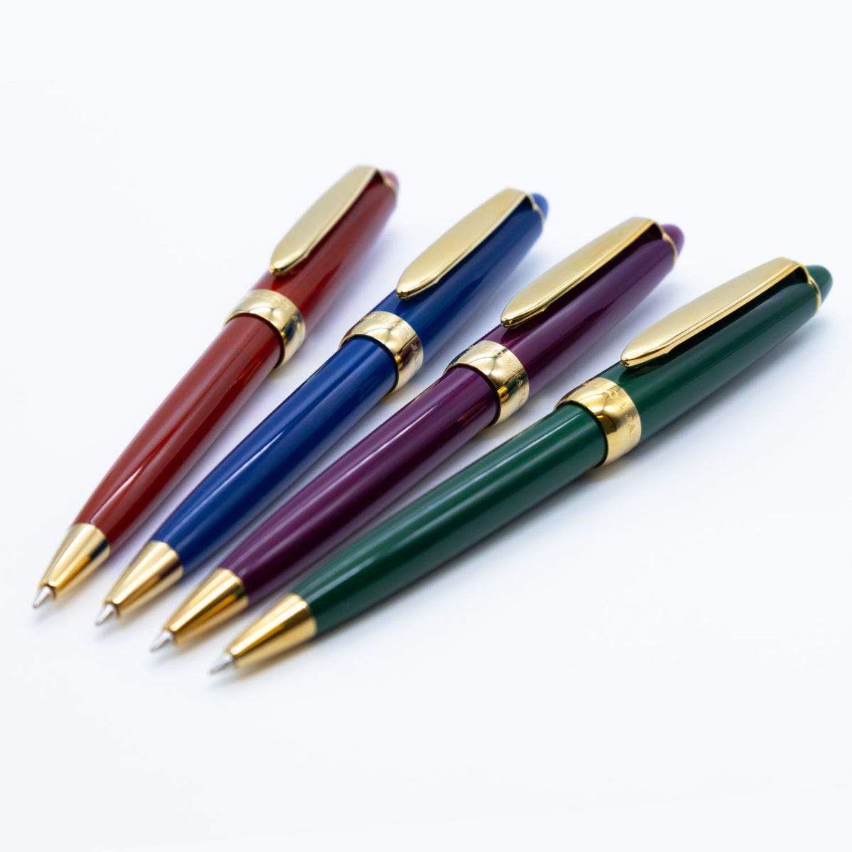 セーラー ボールペン 青森県赤十字有功会 新品)SAILOR セーラー 万年筆 伝統漆芸 麗 青森 風雅文塗 落栗色